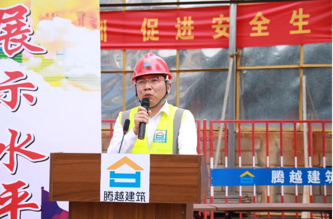先鋒人物|實干為先，當好“突圍”帶頭人