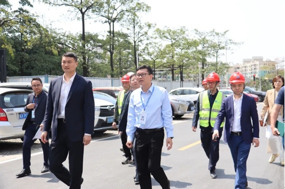 北滘鎮黨委書記、鎮長王德華前往騰越建科集團佛肇分公司重點項目調研